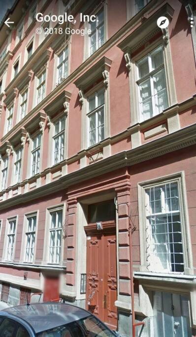Downtown Heart 3 Bdr, 2 Bath, A/c Apartment Budapest