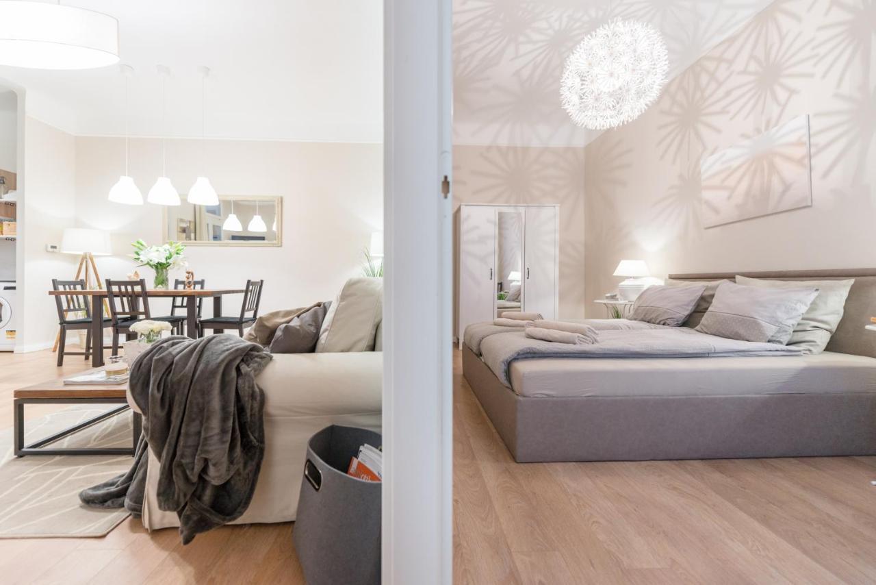 Apartment Downtown Heart 3 Bdr, 2 Bath, A/c